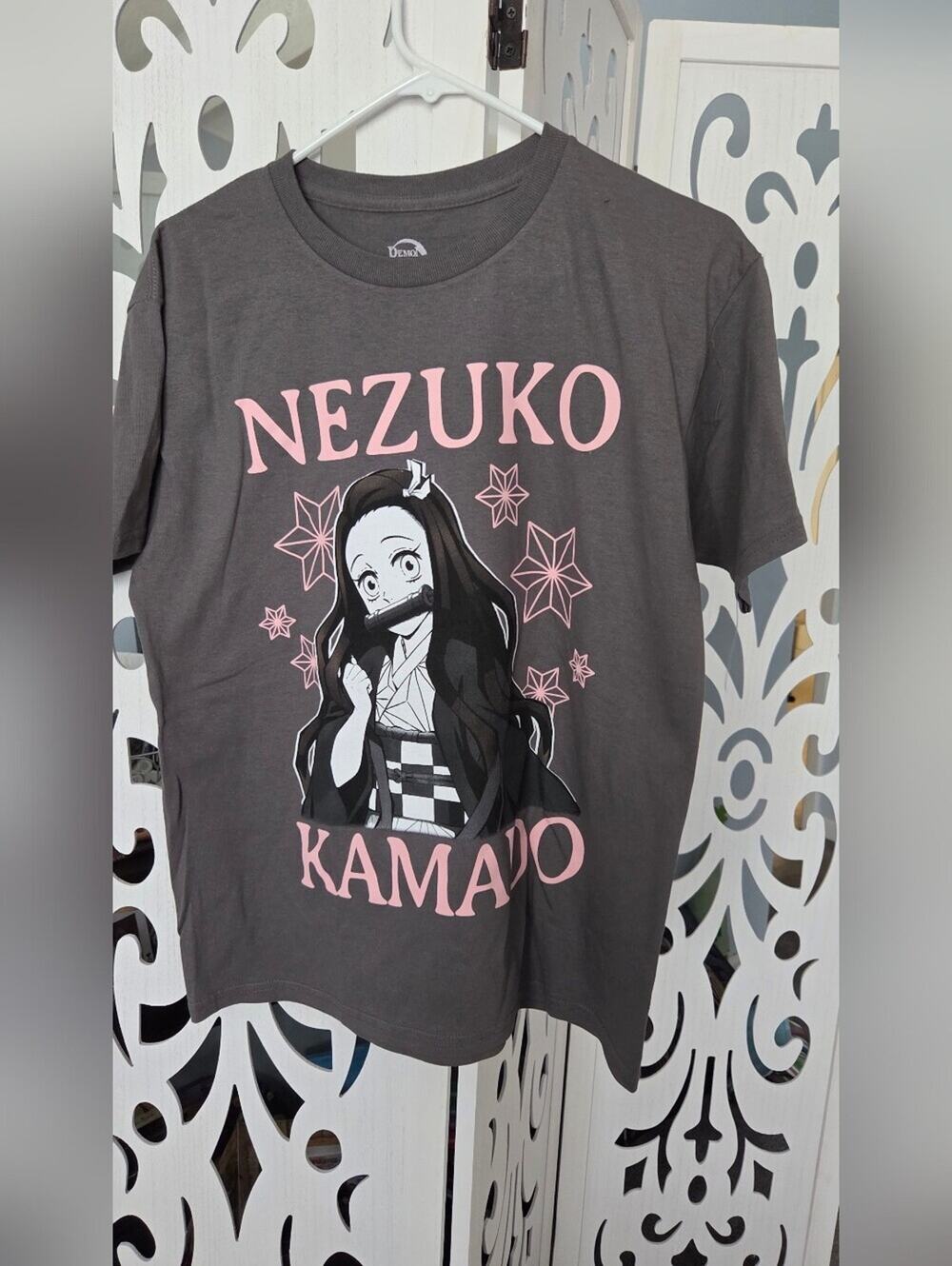 Demon Slayer Nezuko Kamado Shirt Small S Gray Pink Anime Manga Graphic Tee NWOT